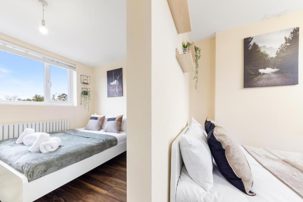 Twickenham Homes 埃尔沃斯 外观 照片